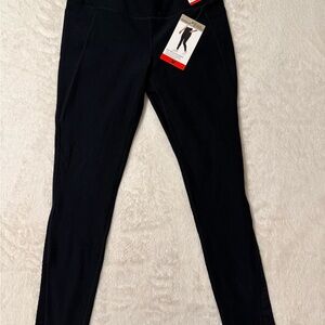 Mondetta Black Leggings With Pockets